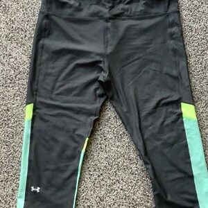 Under Armour Women’s Black Compression Leggings